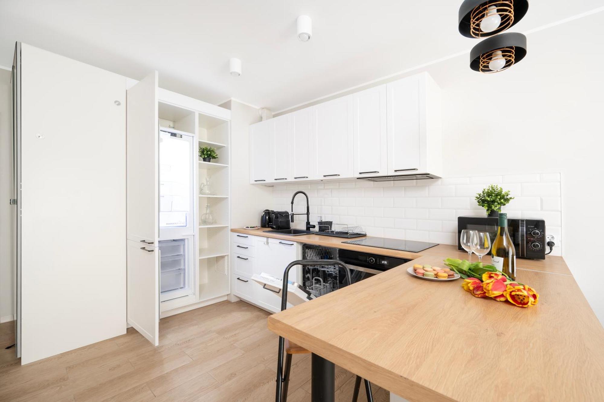 Hideaway Apartment - Terrace With Garden & Parking- By Rentujemy Lodz  Ngoại thất bức ảnh