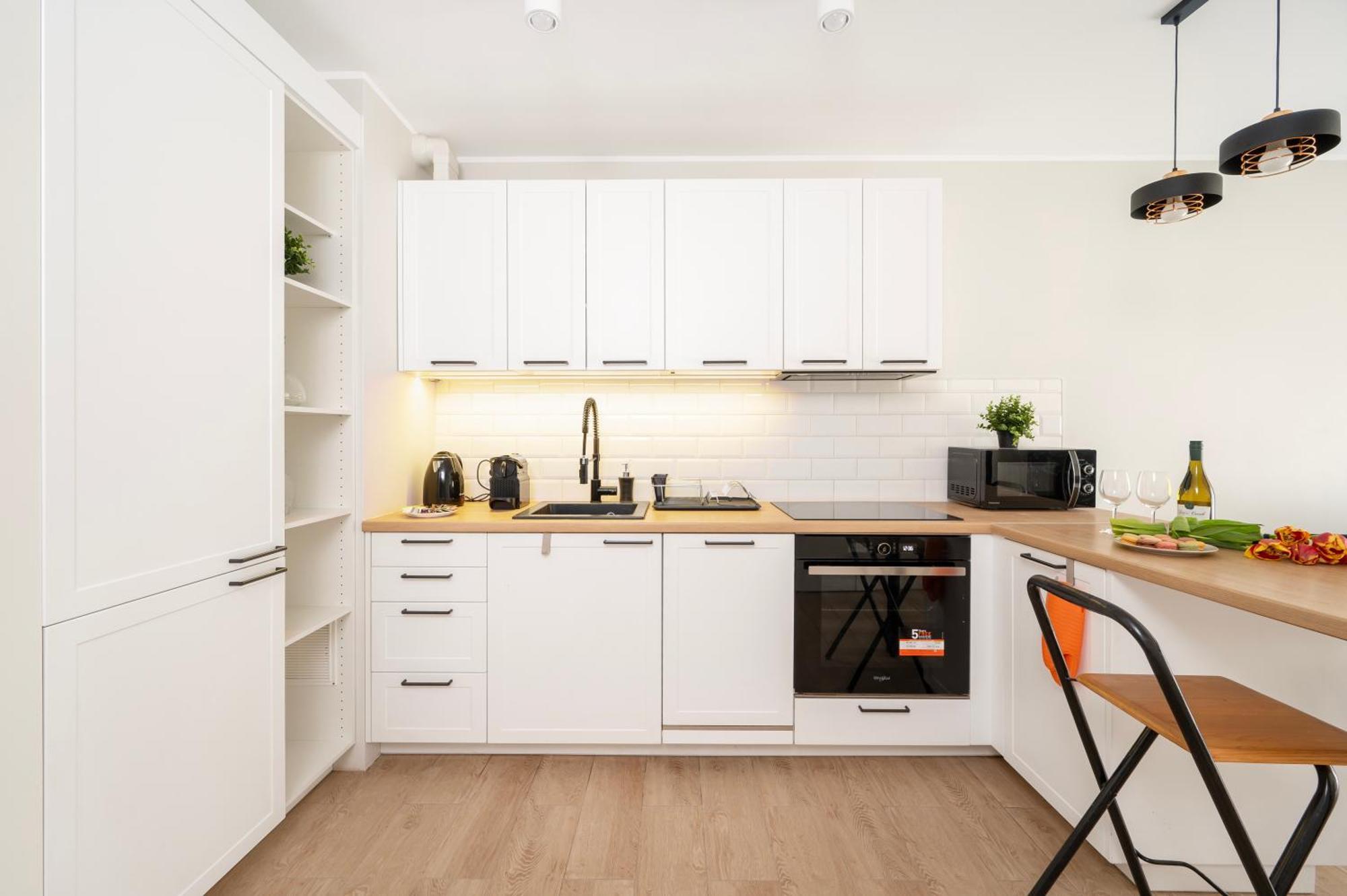 Hideaway Apartment - Terrace With Garden & Parking- By Rentujemy Lodz  Ngoại thất bức ảnh