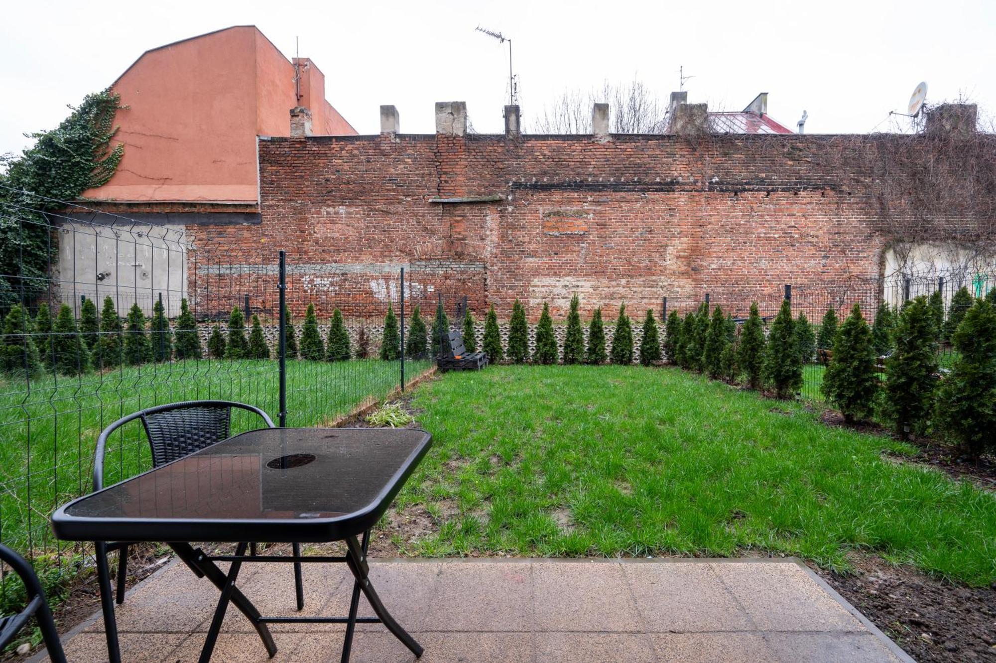 Hideaway Apartment - Terrace With Garden & Parking- By Rentujemy Lodz  Ngoại thất bức ảnh