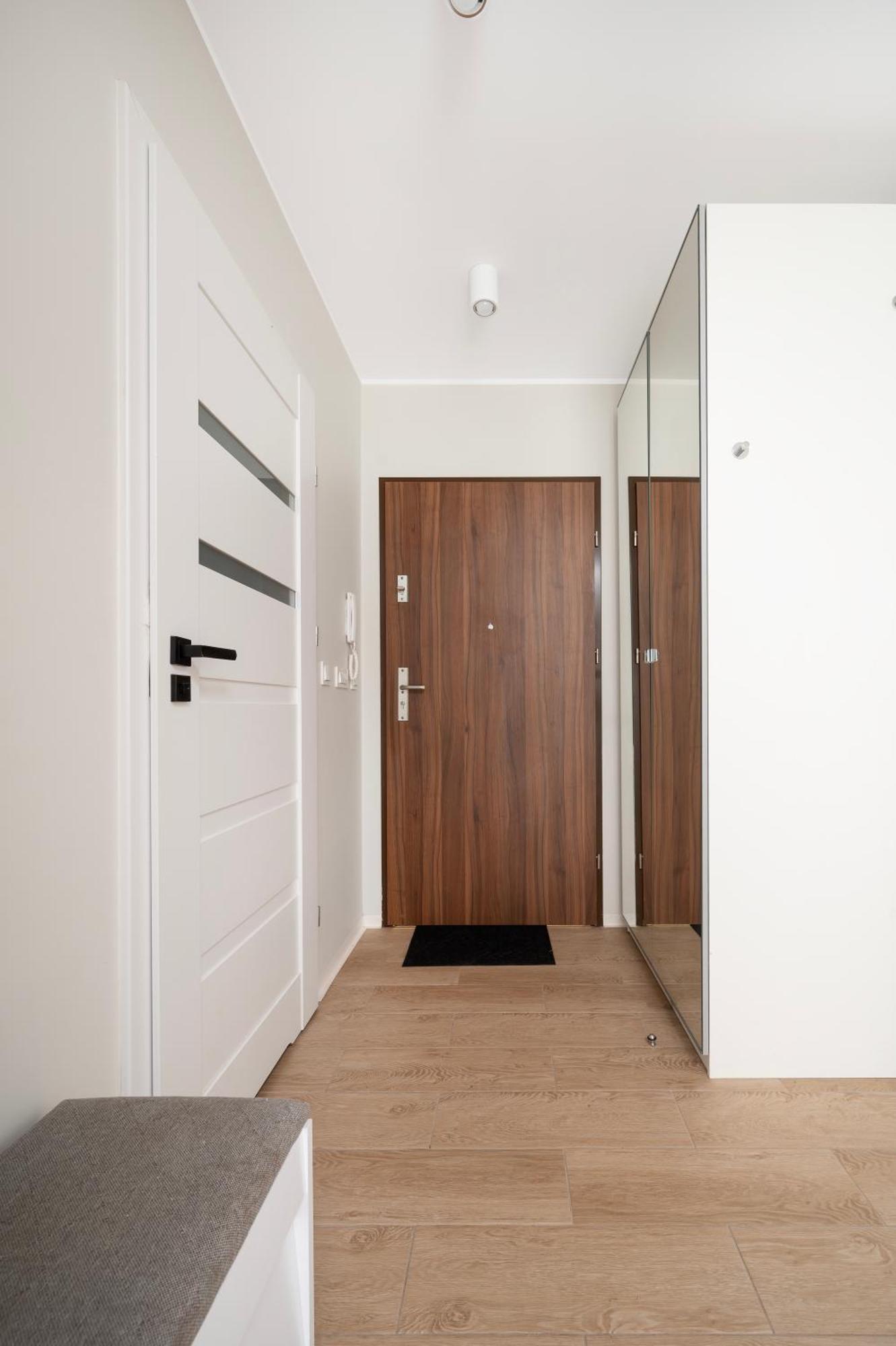 Hideaway Apartment - Terrace With Garden & Parking- By Rentujemy Lodz  Ngoại thất bức ảnh